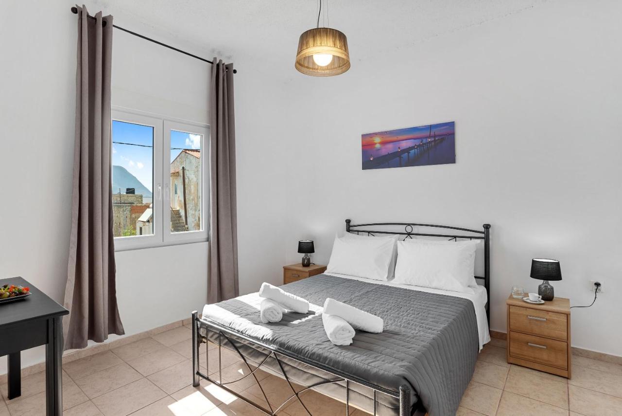 Bella-Maria At Aptera With Mountain And Sea View !! Chania  Exterior photo